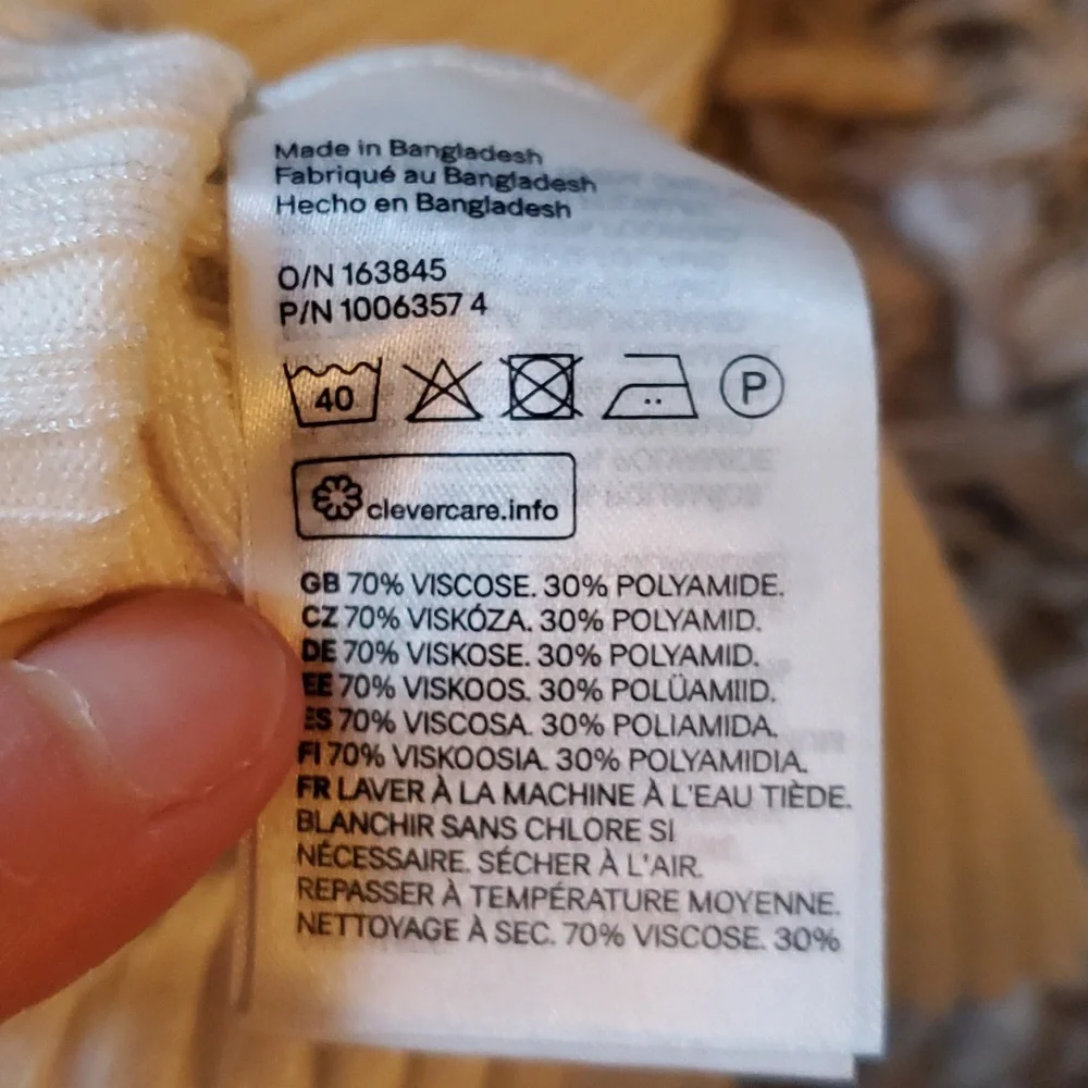 H&M Ribbed halter top - Picture 7 of 7